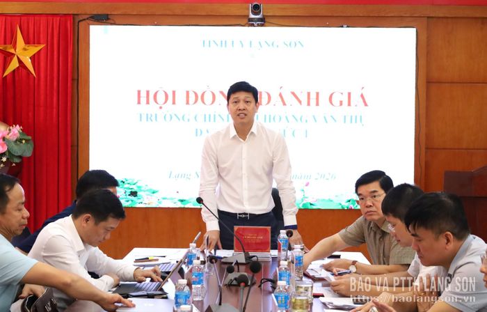 Đồng chí Vũ Hoàng Anh, Phó Bí thư Tỉnh ủy, Chủ tịch Hội đồng đánh giá phát biểu kết luận cuộc họp