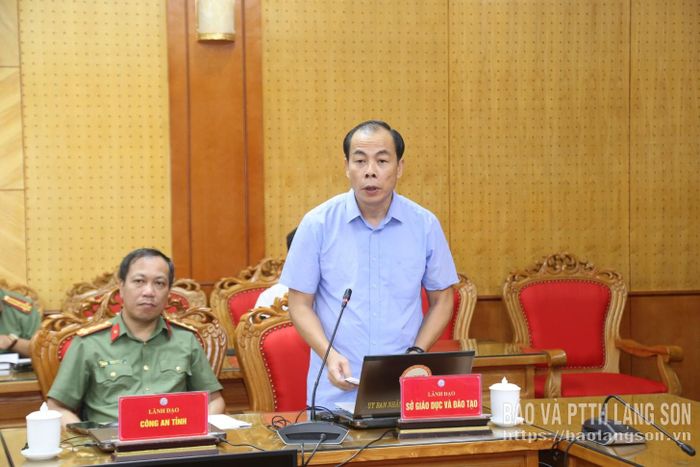 Lãnh đạo Sở GD&ĐT báo cáo công tác vận hành thử trường nội trú liên cấp