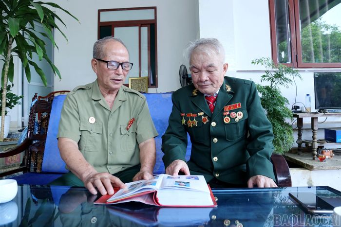 Các cựu chiến binh ôn lại truyền thống lực lượng vũ trang tỉnh.