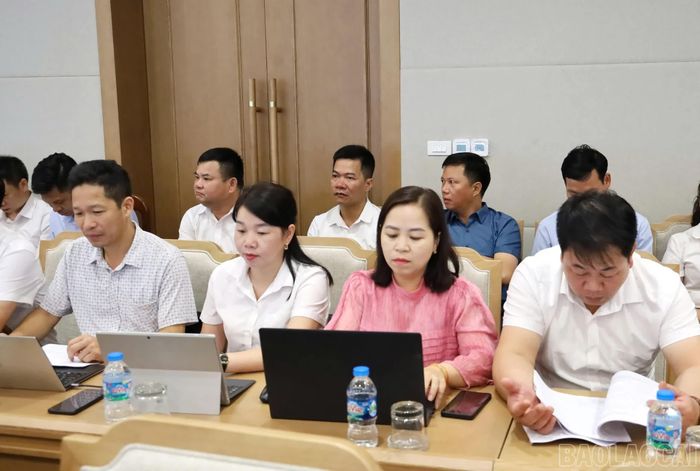 Các đại biểu tham dự hội nghị.