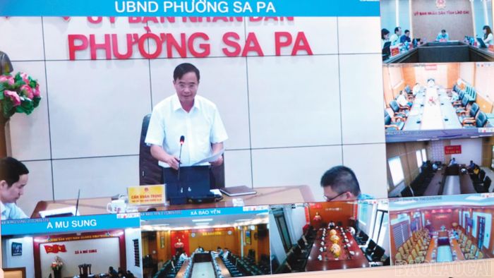 Các đại biểu tham gia ý kiến tại cuộc họp.