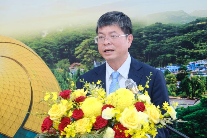 Ủy viên Ban Thường vụ Tỉnh ủy, Phó Chủ tịch UBND tỉnh Nguyễn Hồng Hải nhấn mạnh tầm quan trọng của đường bay Đà Lạt - Cần Thơ