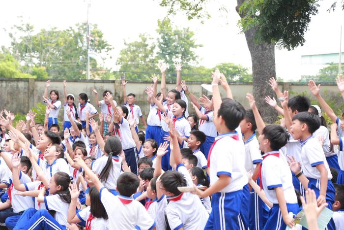 Hầu hết các trường đều chưa có phòng hỗ trợ giáo dục hòa nhập và trang thiết bị chuyên biệt phục vụ học sinh khuyết tật