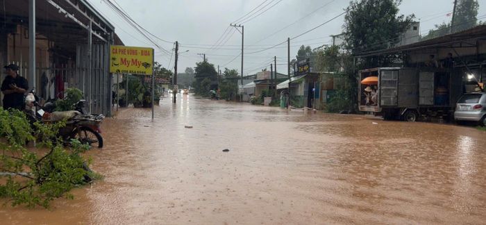 Ngập sâu kéo dài trong thời gian 4 ngày ở thôn 9, xã Bảo Lâm 3
