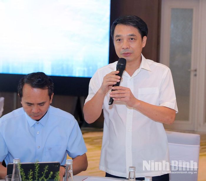 Đồng chí Hoàng Văn Kiên, Tỉnh ủy viên, Giám đốc Sở Tài chính phát biểu tại Chương trình.