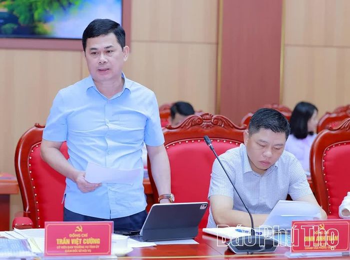 Đồng chí Giám đốc Sở Nội vụ Trần Việt Cường phát biểu tại buổi làm việc.