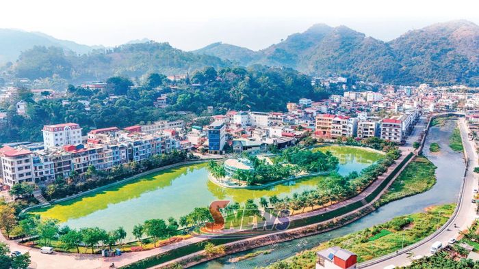 Một góc phường Tô Hiệu dưới chân đồi Khau Cả.