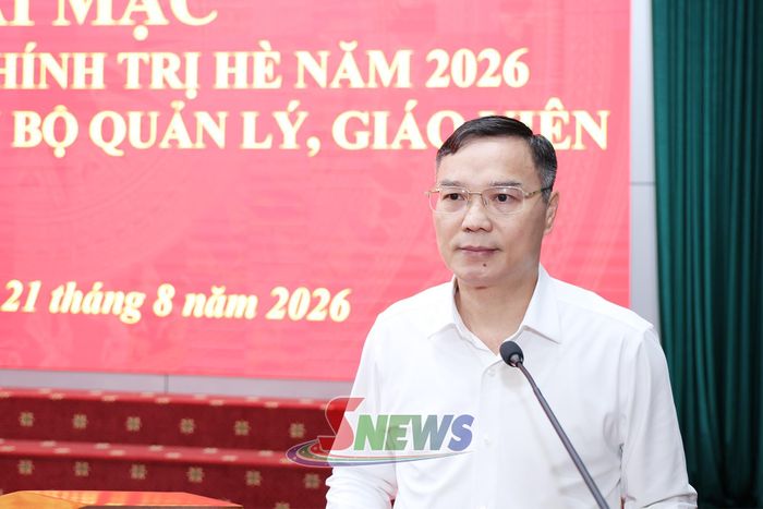 Đồng chí Đặng Quang Hưng, Tỉnh uỷ viên, Phó Bí thư Đảng ủy UBND tỉnh, Trưởng Ban Chỉ đạo lớp học phát biểu chỉ đạo khai mạc lớp học.
