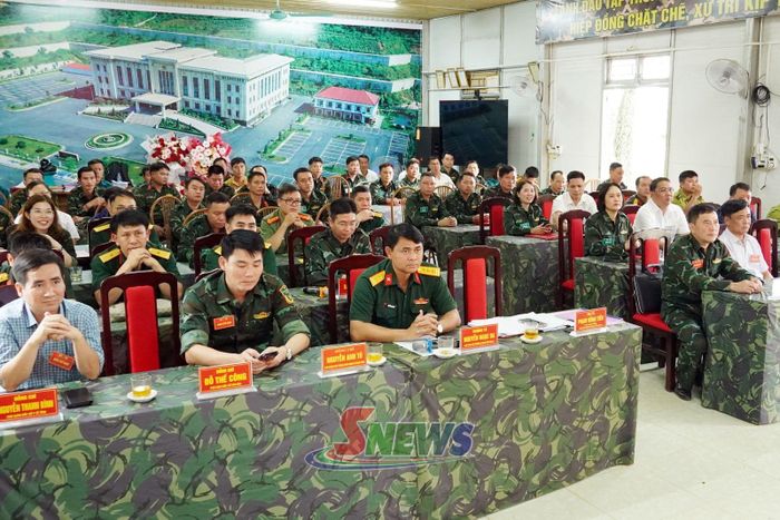 Các đại biểu tham dự cuộc diễn tập.