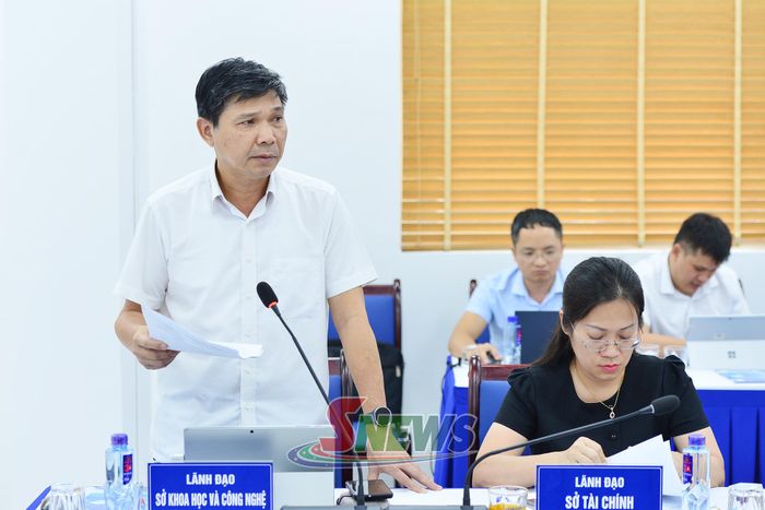 Lãnh đạo Sở Khoa học và Công nghệ phát biểu tại cuộc làm việc.