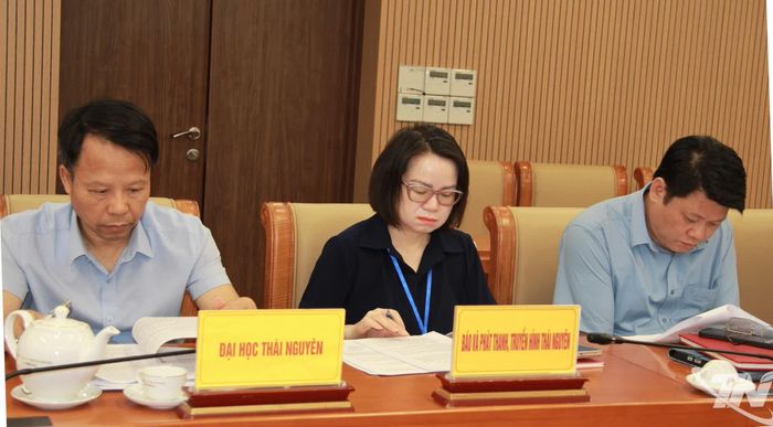 Đại biểu dự cuộc họp.