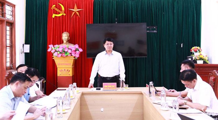 Đồng chí Nông Quang Nhất, Phó Chủ tịch UBND tỉnh phát biểu tại buổi làm việc.