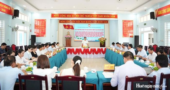 Toàn cảnh buổi làm việc