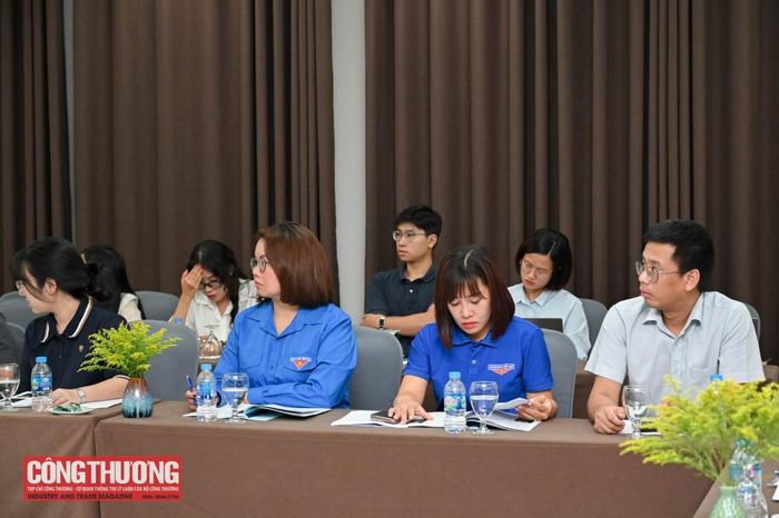 Các đại biểu tham dự Hội nghị