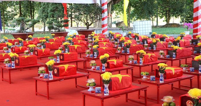 Phấn đấu tìm kiếm, quy tập 440 hài cốt liệt sĩ Quân tình nguyện và chuyên gia Việt Nam hy sinh tại Campuchia đưa về nước.
