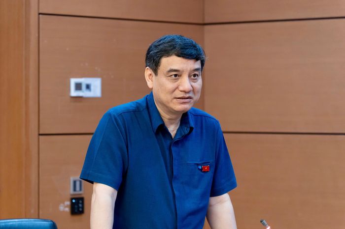 Chủ nhiệm Ủy ban Văn hóa và Xã hội Nguyễn Đắc Vinh (đoàn Tuyên Quang). (Ảnh: Yến Chi).