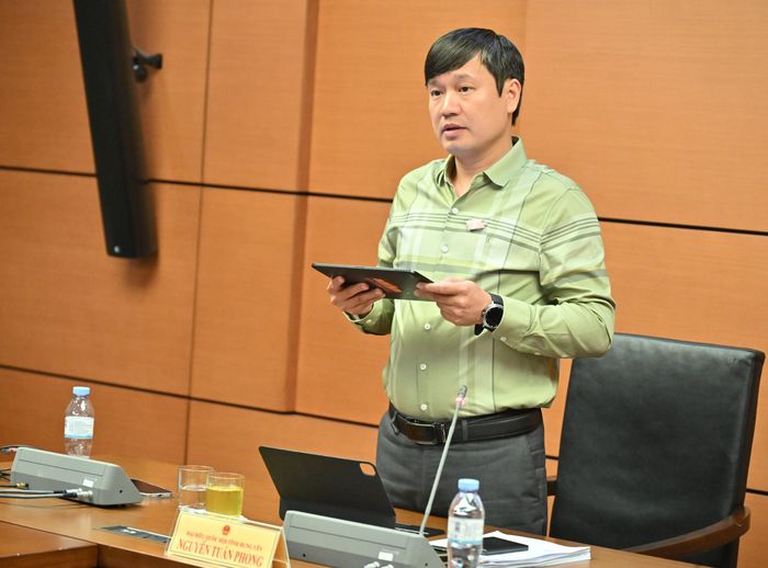 Đại biểu Nguyễn Tuấn Phong (đoàn Hưng Yên). Ảnh: Media Quốc hội.