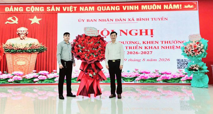 Công ty TNHH Quảng cáo và Xây dựng Dương Tuyển chúc mừng ngành giáo dục xã Bình Tuyền.