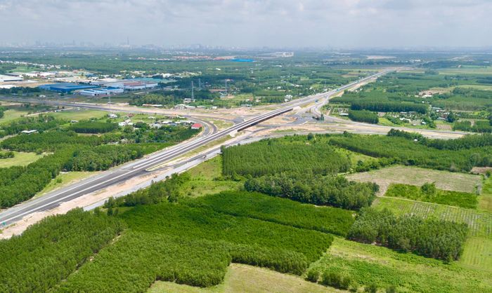 Đoạn Vành đai 3 qua Đồng Nai được xem là một mắt xích quan trọng trong toàn tuyến Vành đai 3 TP.HCM, đặc biệt khi kết nối với cầu Nhơn Trạch và cao tốc Bến Lức - Long Thành. Khi đưa vào khai thác, tuyến đường sẽ tạo thêm trục giao thông kết nối khu vực Nhơn Trạch với hệ thống cao tốc và các tuyến đường huyết mạch, rút ngắn hành trình, tăng khả năng lưu thông giữa TP.HCM, Đồng Nai và các tỉnh miền Tây.