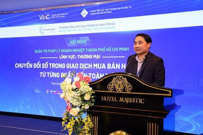 LS. Châu Việt Bắc - Phó Giám đốc Trung tâm Trọng tài Quốc tế Việt Nam (VIAC) Chi nhánh Tp.HCM khuyến cáo, khi giao dịch trên nền tảng số, doanh nghiệp cần cẩn trọng ngay từ khâu đàm phán hợp đồng.
