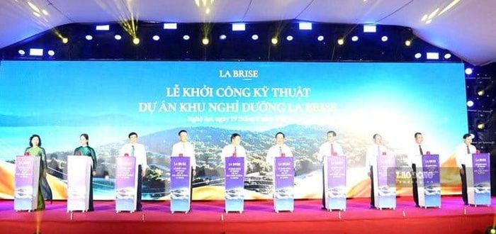 Tại phường Tân Mai, Công ty TNHH MTV SunWin tổ chức khởi công kỹ thuật Dự án Khu nghỉ dưỡng La Brise, tổng vốn đầu tư hơn 2.150 tỉ đồng. 