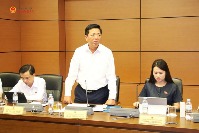 ĐBQH Trần Hồng Minh (Cao Bằng) phát biểu. Ảnh: Đắc Trường