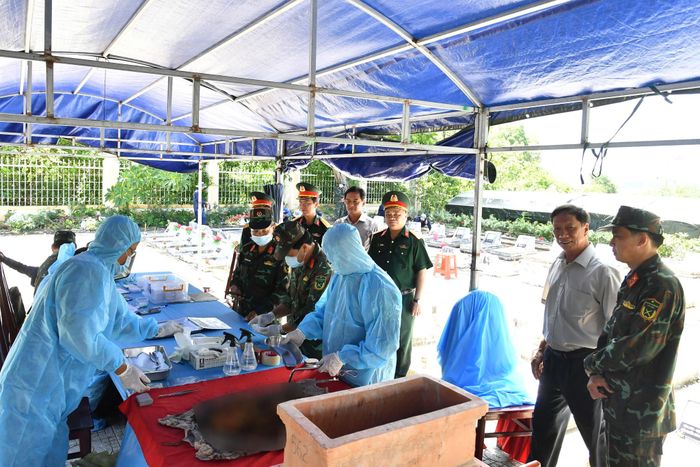 Ban Chỉ đạo 515 tỉnh An Giang vừa thành lập thêm một đội lấy mẫu sinh phẩm ADN, nhằm đẩy nhanh tiến độ xác định danh tính hài cốt liệt sĩ. Ảnh: Phương Vũ