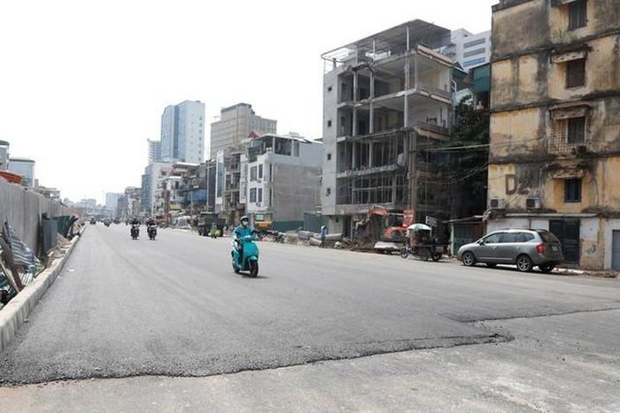Dự án Vành đai 1, đoạn Hoàng Cầu - Voi Phục là dự án có ý nghĩa quan trọng đối với phát triển hạ tầng giao thông và chỉnh trang đô thị Thủ đô. Ảnh: Huy Kiên