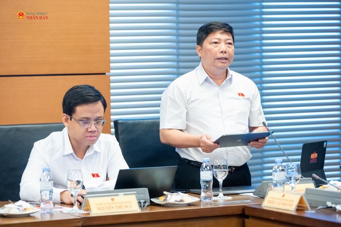 ĐBQH Nguyễn Vũ Trung (TP. Hồ Chí Minh) phát biểu thảo luận tại Tổ 2