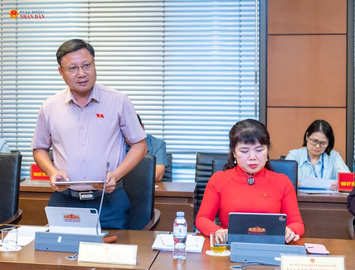 ĐBQH Lê Trọng Hòa (Quảng Ninh) phát biểu thảo luận tại Tổ 14