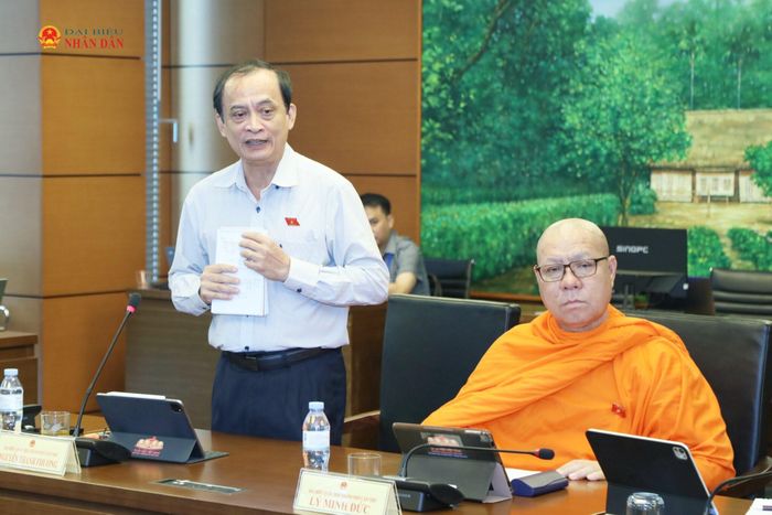 ĐBQH Nguyễn Thanh Phương (TP. Cần Thơ) phát biểu thảo luận tại Tổ 9