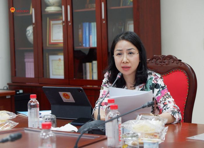ĐBQH hoạt động chuyên trách tại Ủy ban Văn hóa và Xã hội Phan Thị Thùy Linh phát biểu tại cuộc làm việc