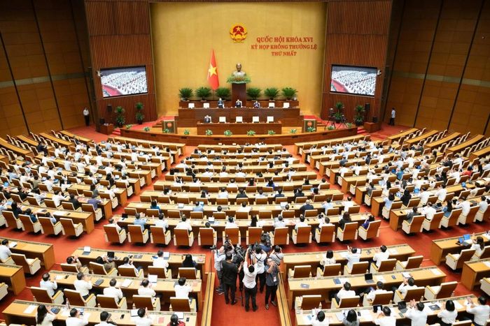 Quốc hội họp phiên toàn thể hội trường, nghe các tờ trình và báo cáo thẩm tra sáng ngày 19/8. Ảnh: Media Quốc hội