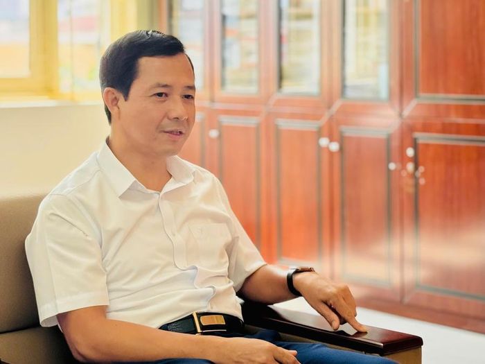 TS. Nguyễn Văn Hưng - Phó Giám đốc Sở Giáo dục và Đào tạo tỉnh Thái Nguyên chia sẻ về hoạt động CĐS trong lĩnh vực giáo dục của tỉnh nhà (Ảnh: Tập đoàn Viettel cung cấp)