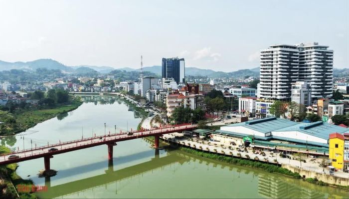 Cao Bằng phát huy truyền thống đoàn kết, tự lực, tự cường, tạo động lực xây dựng quê hương ngày càng phát triển.