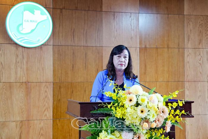 Phó Chủ nhiệm Uỷ ban Kiểm tra Tỉnh uỷ Huỳnh Út Mười phát biểu tại hội nghị.