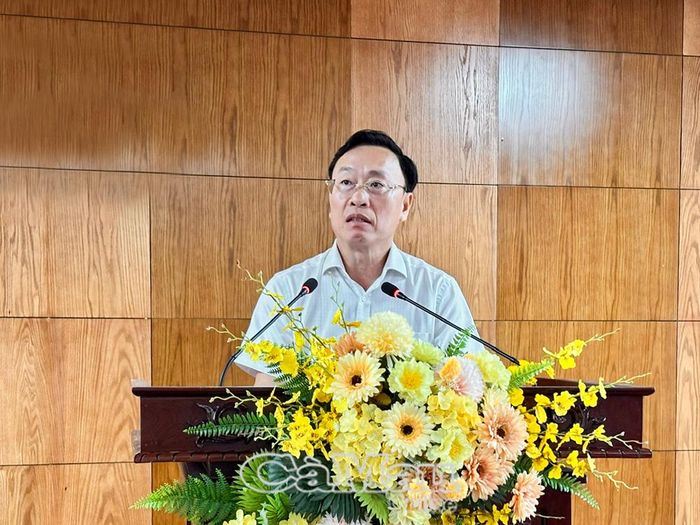 Đồng chí Huỳnh Hữu Trí, Chủ nhiệm Uỷ ban Kiểm tra Tỉnh uỷ, phát biểu giải đáp các ý kiến, đồng thời lưu ý một số nội dung trong công tác kiểm tra, giám sát, góp phần bảo đảm hoàn thành nhiệm vụ kiểm tra, giám sát hằng năm của các địa phương.