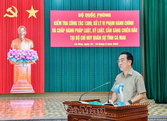 Đồng chí Lữ Quang Ngời, Phó Bí thư Tỉnh uỷ, Chủ tịch UBND tỉnh Cà Mau, phát biểu tại buổi kiểm tra, khẳng định Bộ CHQS tỉnh luôn phát huy tốt vai trò nòng cốt trong tham mưu, thực hiện nhiệm vụ quân sự, quốc phòng địa phương, góp phần giữ vững ổn định chính trị, an ninh, trật tự trên địa bàn.