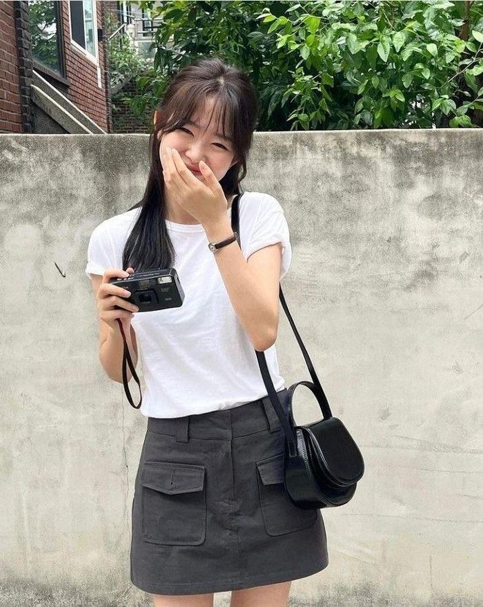 Váy chữ A khéo léo che bụng, hông. (Ảnh: Pinterest)