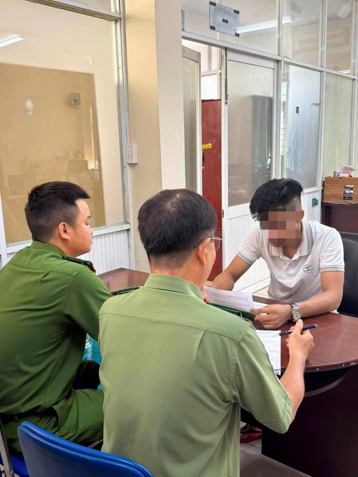Cơ quan công an làm việc với đối tượng