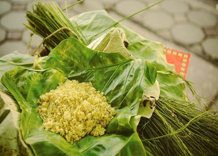 Cốm là đặc sản chắc chắn du khách nên thử khi đến Hà Nội vào mùa thu. (Ảnh: Experience Vietnam)