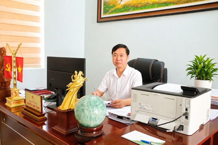Ông Nguyễn Văn Toàn, Phó Chủ tịch UBND xã Kim Anh. Ảnh Sỹ Hào