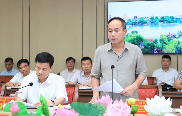 Trung tướng Nguyễn Thanh Tùng, Giám đốc Công an thành phố Hà Nội phát biểu tại buổi làm việc. Ảnh: Quang Thái