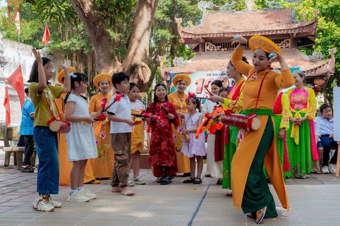 Qua công nghệ số, di sản đến gần hơn với công chúng. Ảnh: Hoàng Anh