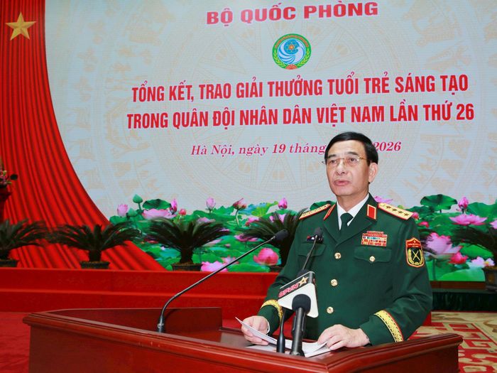 Đại tướng Phan Văn Giang, Phó Thủ tướng Chính phủ, Bộ trưởng Bộ Quốc phòng phát biểu tại lễ trao giải. Ảnh: Trọng Đức