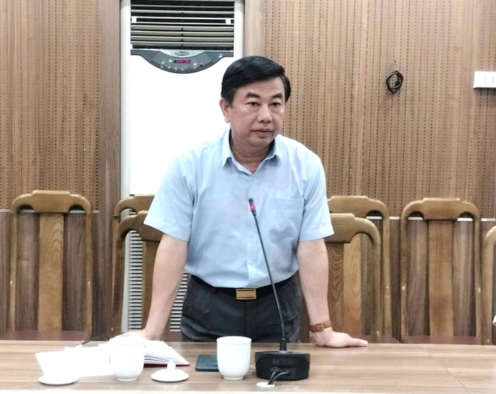 Phó Giám đốc Cơ quan Báo và Phát thanh, Truyền hình Hà Nội Nguyễn Minh Đức phát biểu tại cuộc họp. Ảnh: Thu Hằng