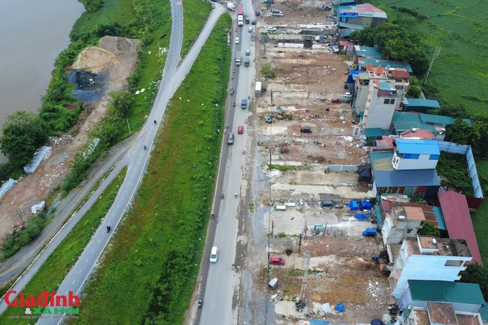 Về công tác giải phóng mặt bằng, các phường Phú Lương, Kiến Hưng và Dương Nội hiện đã hoàn thành việc bàn giao mặt bằng cho dự án.