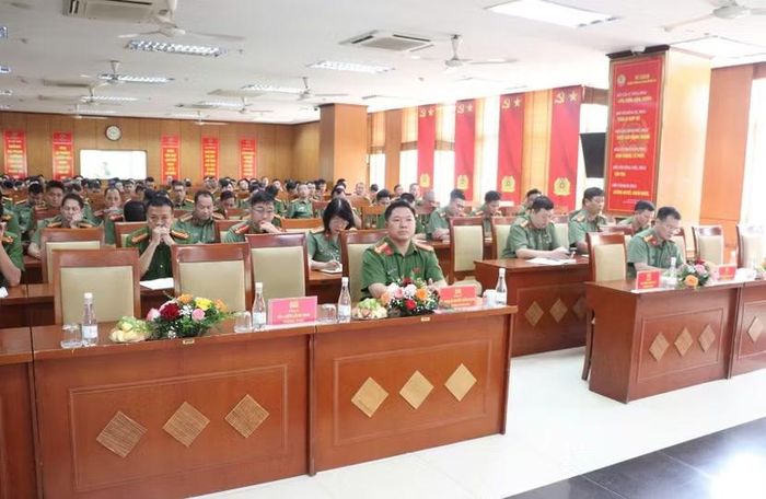 319 học viên chia thành 2 lớp tập huấn