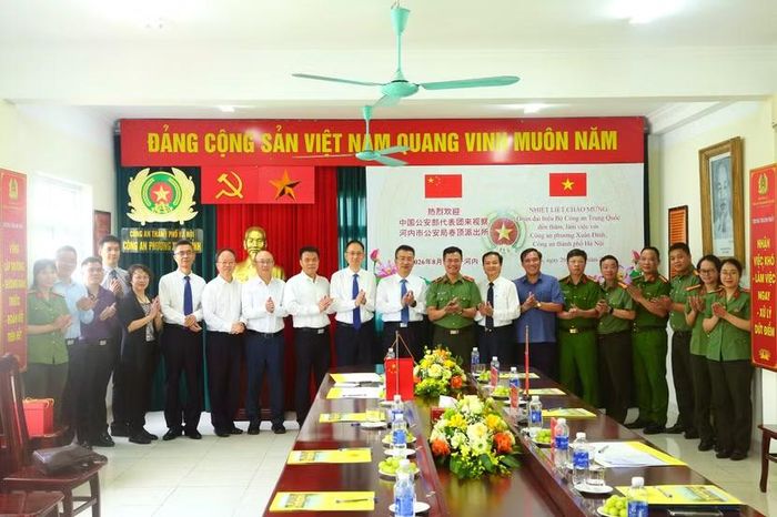 Cuộc gặp gỡ thắt chặt tinh thần hợp tác giữa lực lượng Công an 2 nước nói chung