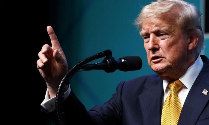 Tổng thống Mỹ Donald Trump ngày 18/8 nói "không có cuộc đàm phán hoặc trao đổi nào" đang diễn ra hoặc được lên kế hoạch với Iran.